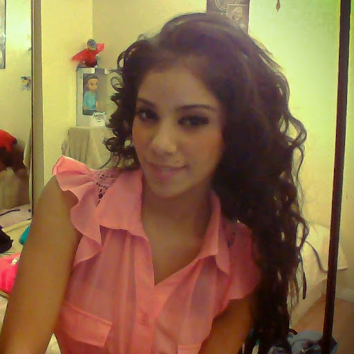 Daisy Aguilar Photo 13