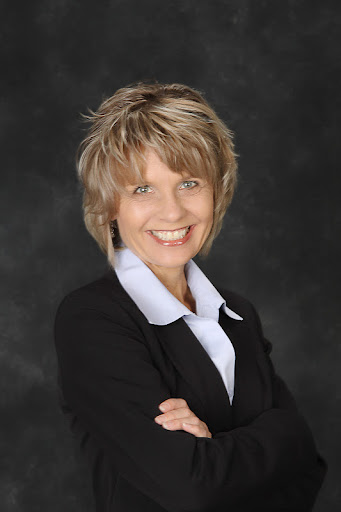 Suzanne Fletcher Photo 29