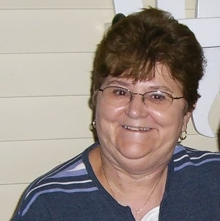 Barbara Hoff Photo 14