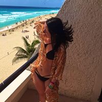 Mollie Reynolds Photo 10