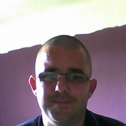 Lee Bacon Photo 9