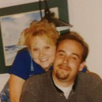Laura West Photo 13