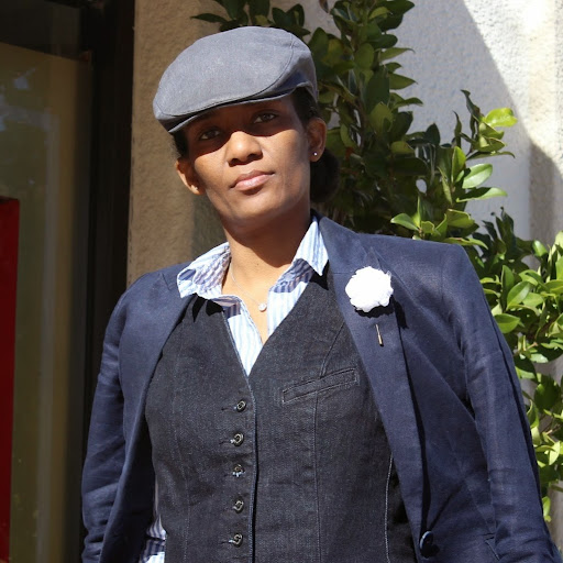 Dina Anderson Photo 50