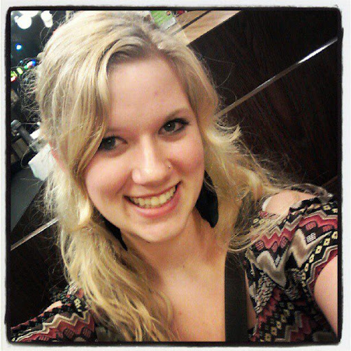 Emily Carver Photo 35