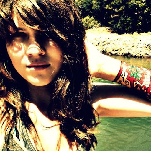 Sarah Cavanaugh Photo 25