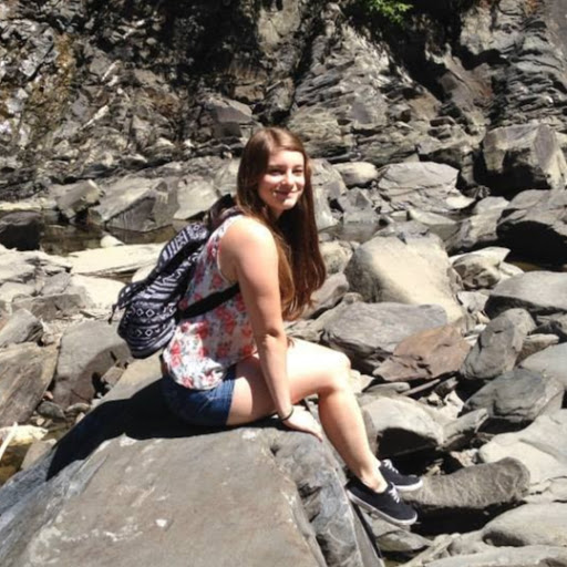 Sarah Gauthier Photo 29