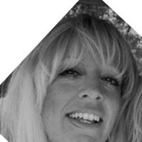 Melinda Short Photo 8