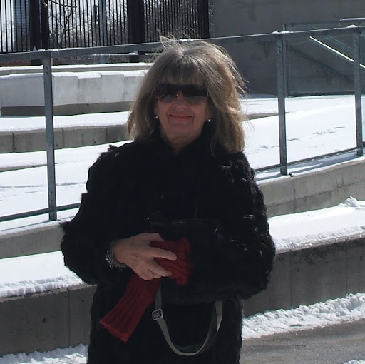 Robyn Fletcher Photo 11