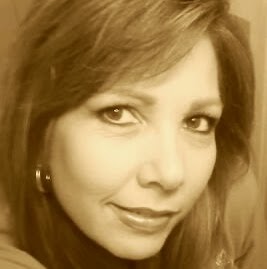 Donna Gates Photo 19