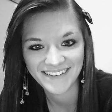 Brittany Mullins Photo 21