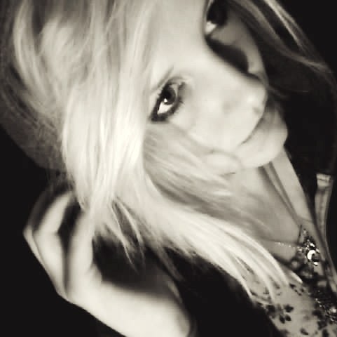 Sarah Webb Photo 10