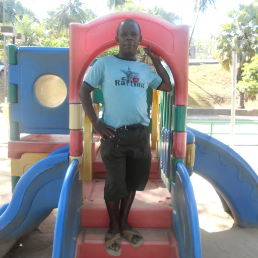 Roberto Avelino Photo 15