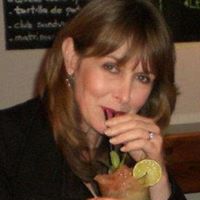 Kate Hinchliffe Photo 4