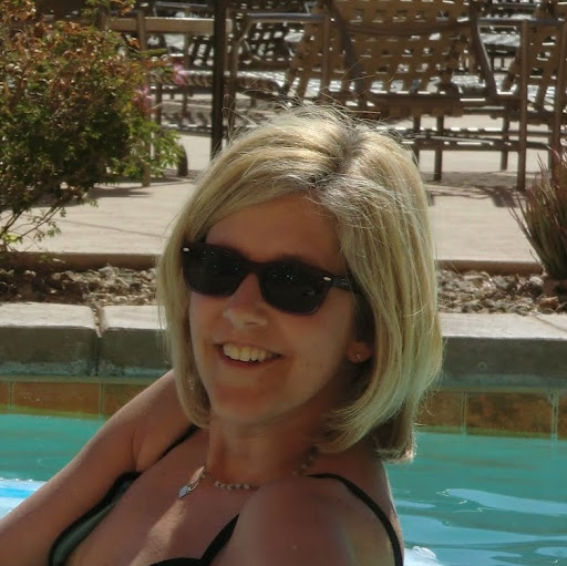 Julie Hannan Photo 23