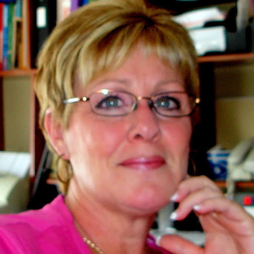 Linda Boyer Photo 38