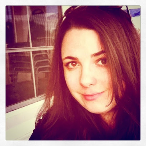 Elizabeth Murphy Photo 28