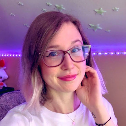 Sarah Ellis Photo 23