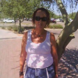 Laurie Walsh Photo 41