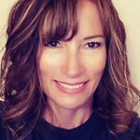 Michelle Hopkins Photo 19