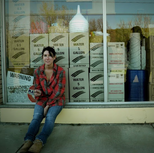 Julia Petersen Photo 7