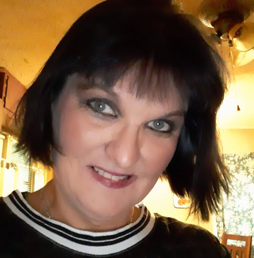 Teresa Ward Photo 28