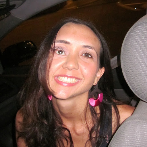 Angela Velasquez Photo 20