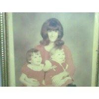 Colleen Nichols Photo 32