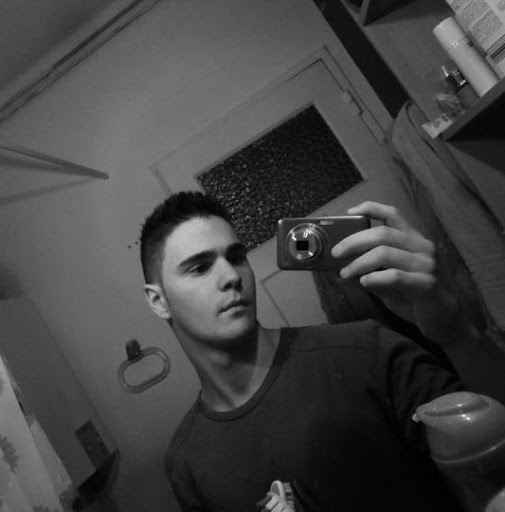 Nicolas Harris Photo 7