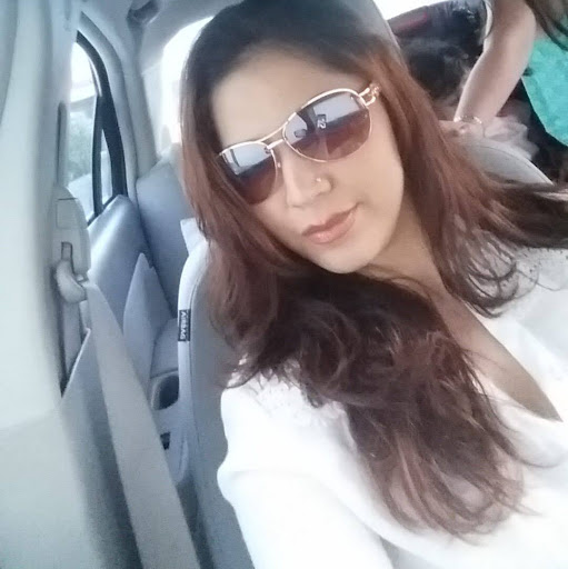 Ruby Mendoza Photo 37