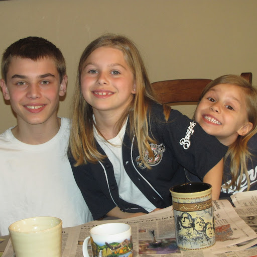 Michelle Olson Photo 25