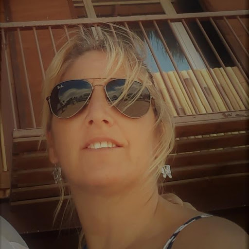 Monica Linares Photo 31