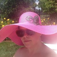 Laura Clemons Photo 21