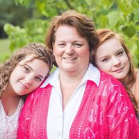 Karen Henson Photo 25