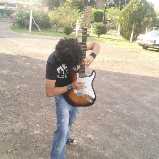Ricardo Juarez Photo 28