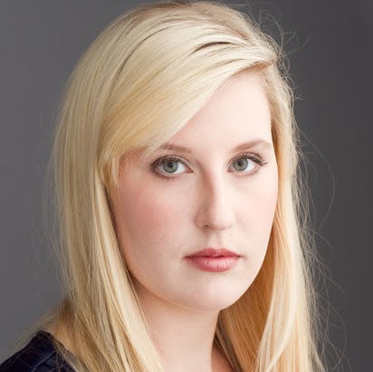 Kristina Hill Photo 32