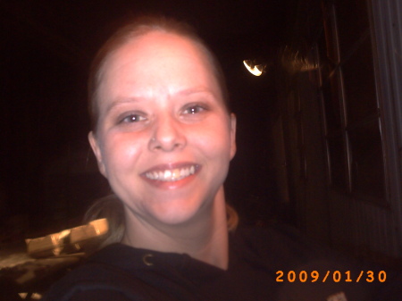 Amanda Hodge Photo 41
