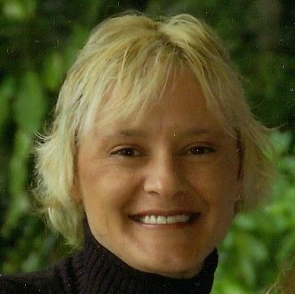 Shelley Burke Photo 40