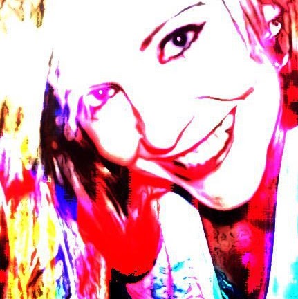 Natasha Evans Photo 15