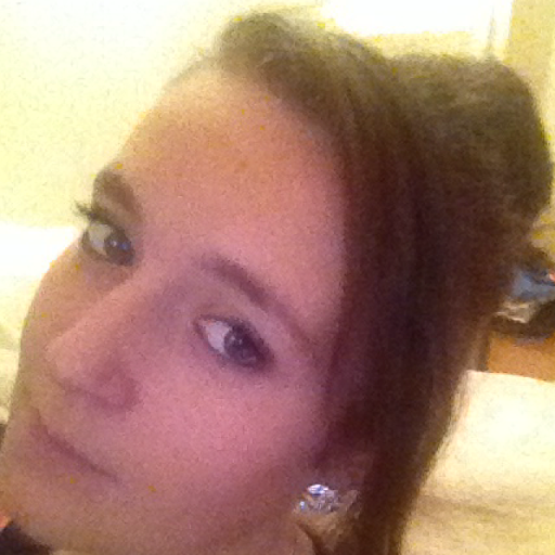 Danielle Holmes Photo 48