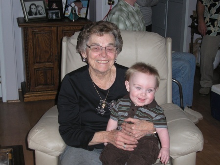 Betty Elliott Photo 6