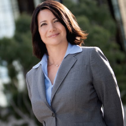 Jennifer Oliver Photo 35