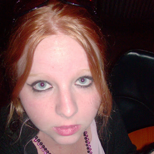 Jennifer Holmes Photo 23