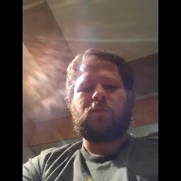 Nicholas Johannsen Photo 8