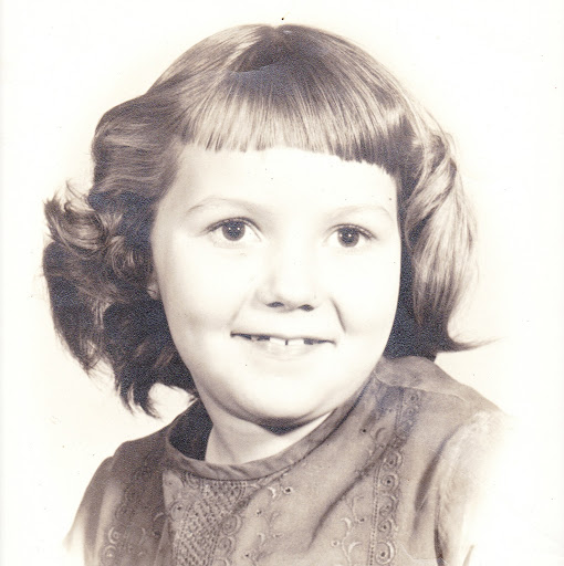 Jane Singleton Photo 9