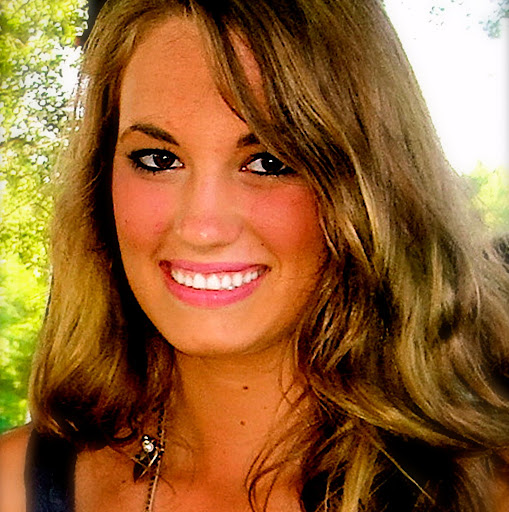 Annie Wells Photo 18