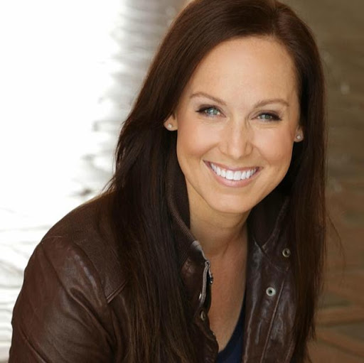 Allison Farmer Photo 30