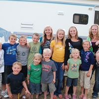 Christine Lindstrom Photo 27