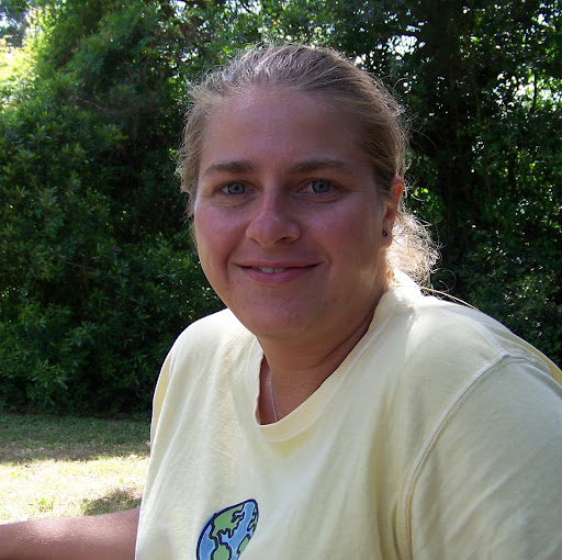 Elizabeth Grover Photo 21