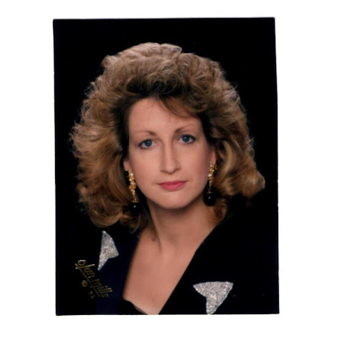 Linda Carpentier Photo 13