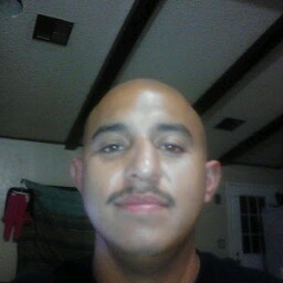 Adam Hernandez Photo 31